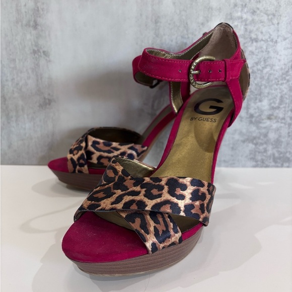 G by Guess Open Toe Red Suede and Leopard Print Heels Gold Buckle Size 6 - Picture 1 of 8